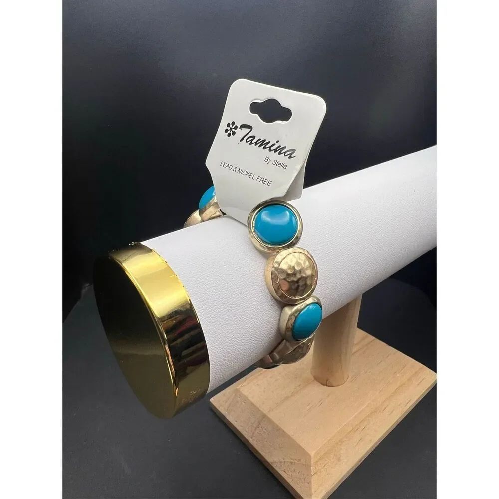 Tamina By Stella Chunky Gold Tone Turquoise Color Resin Stone Stretch Bracelet
